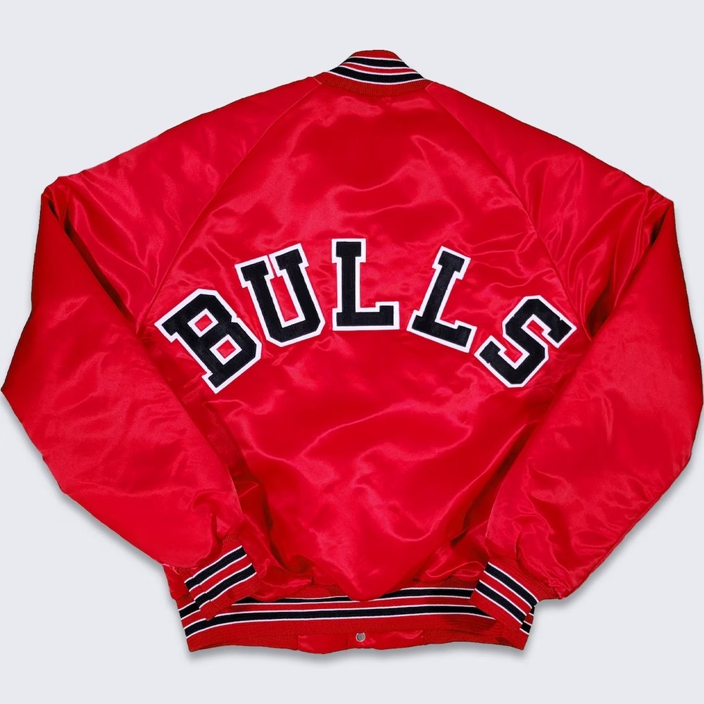 Chicago Bulls Vintage 80s Chalk Line Satin Bomber Jacket